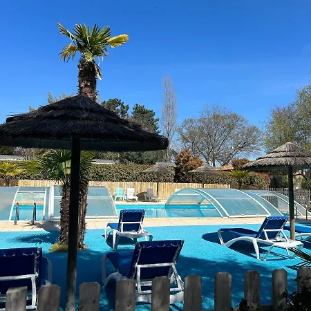 אתר קמפינג Cottage Premium 24M2 - Camping Les Ecureuils *